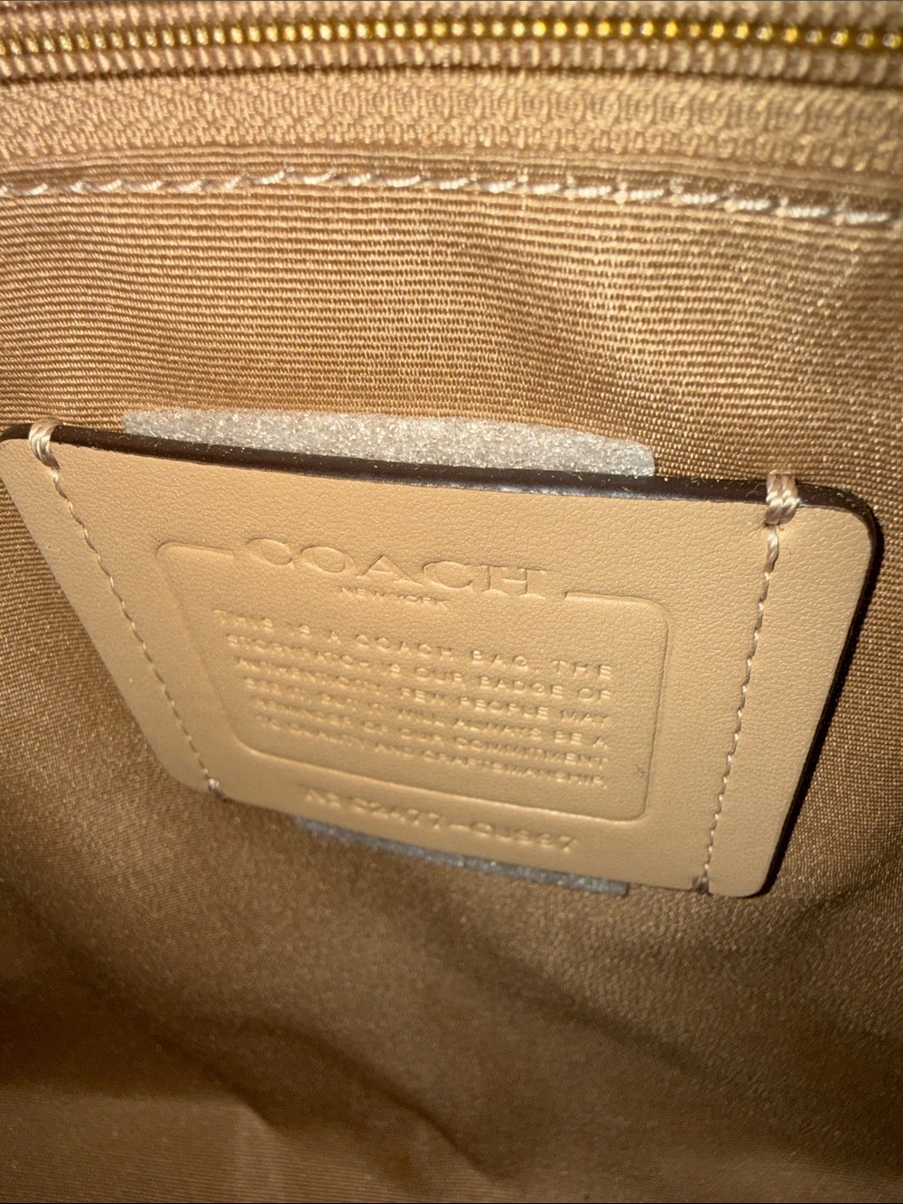 NWT - COACH “Smith” Tote. Chalk multi Pebble LeatherTote with Webbing handle - Picture 7 of 8